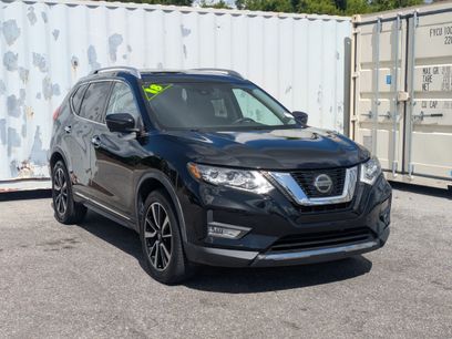 Used 2018 Nissan Rogue SL w/ Premium Package