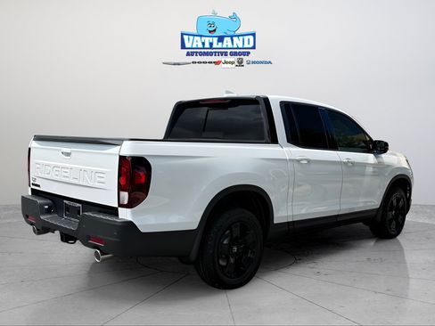 New 2026 Honda Ridgeline Black Edition image 7