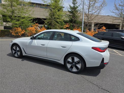 New 2026 BMW i4 eDrive40 w/ Premium Package RWD image 6