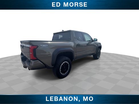 Used 2024 Toyota Tacoma TRD Off-Road image 8