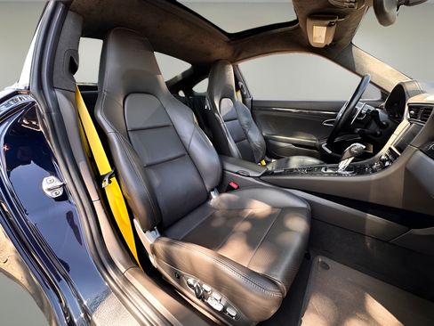 Used 2014 Porsche 911 Turbo S AWD/4WD image 19