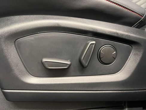 New 2026 Ford Explorer ST-Line w/ ST-Line Street Pack image 29