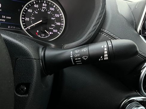 Used 2025 Nissan Sentra SV image 34