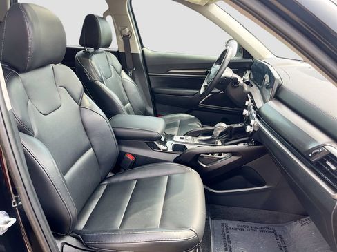 Used 2024 Kia Telluride S w/ S Sunroof Package FWD image 30