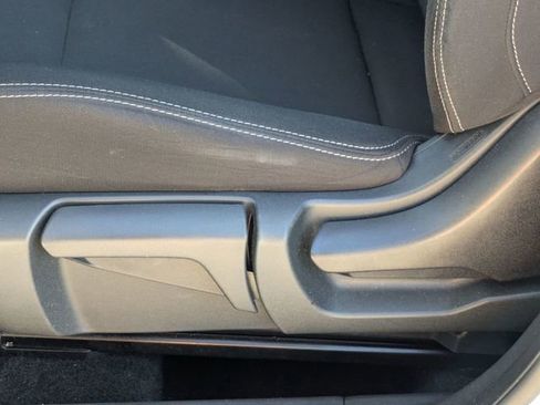 Used 2023 Nissan Rogue S image 17