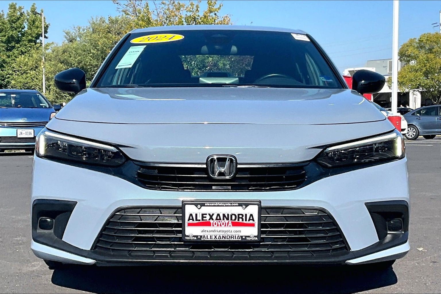 Used 2024 Honda Civic Sport image 3