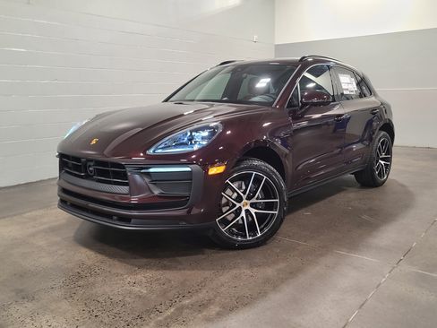 New 2026 Porsche Macan image 1