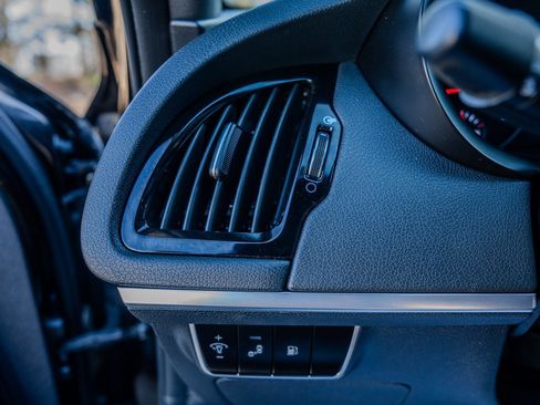 Used 2019 Kia Stinger GT image 18