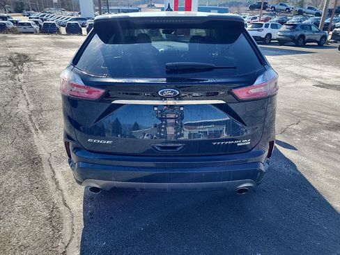 Used 2019 Ford Edge Titanium w/ Equipment Group 301A AWD/4WD image 7