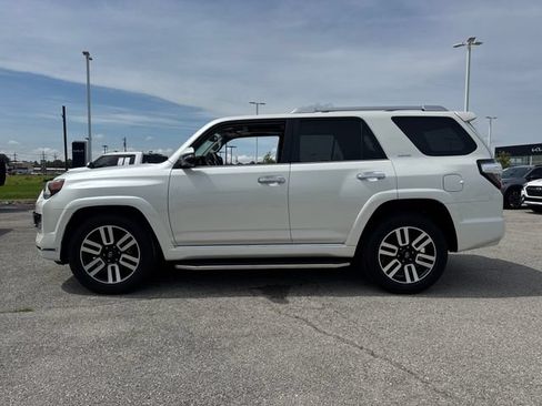 Used 2022 Toyota 4Runner Limited RWD image 3