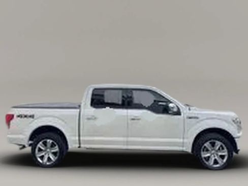 Used 2018 Ford F150 Platinum w/ Equipment Group 701A Luxury AWD/4WD image 4