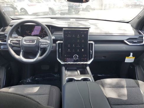 New 2026 GMC Acadia Elevation image 12