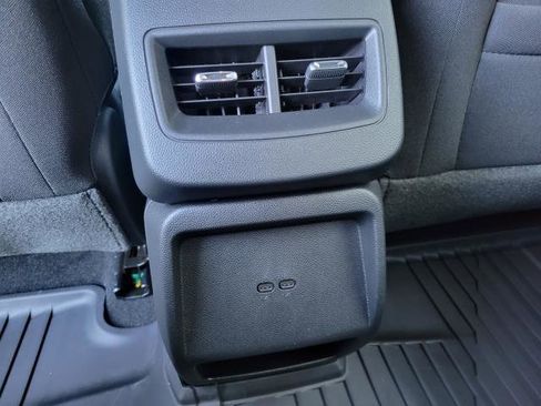 New 2026 Chevrolet Equinox EV LT image 10