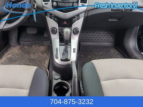 Used 2012 Chevrolet Cruze LS w/ Connectivity Package image 18