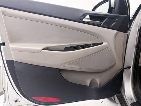 Used 2018 Hyundai Tucson Value FWD image 12