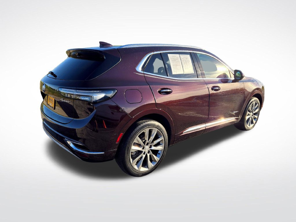 Used 2021 Buick Envision Avenir w/ Technology Package II FWD image 3