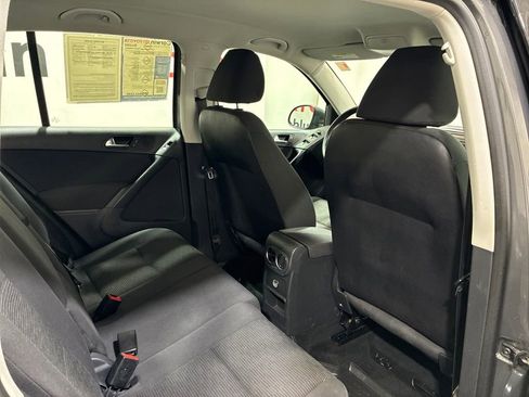 Used 2014 Volkswagen Tiguan S AWD/4WD image 17