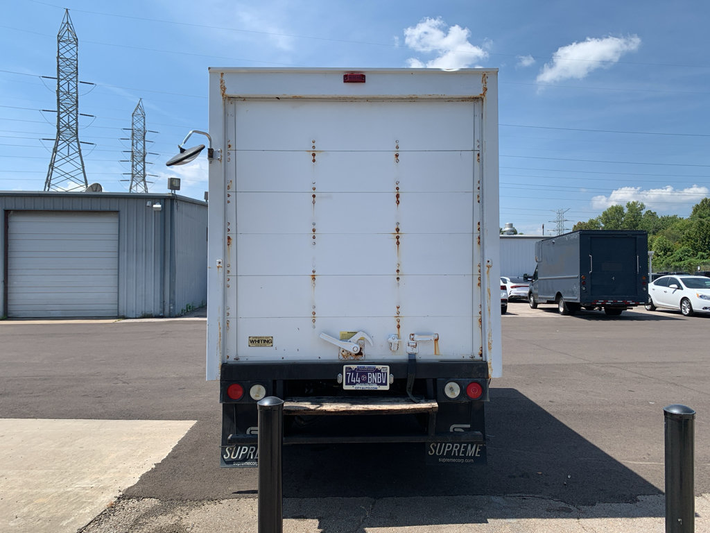 Used 2017 Chevrolet Express 3500 RWD image 4