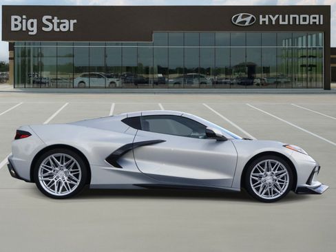 Used 2021 Chevrolet Corvette Stingray Coupe w/ 1LT RWD image 5