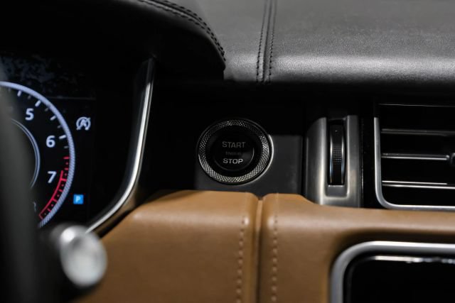 Used 2019 Land Rover Range Rover SV Autobiography Dynamic AWD/4WD image 24