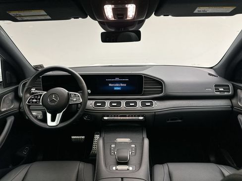 Used 2023 Mercedes-Benz GLS 450 4MATIC image 21