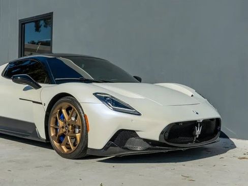 Used 2022 Maserati MC20 Coupe image 43