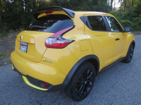 Used 2016 Nissan Juke SV image 4