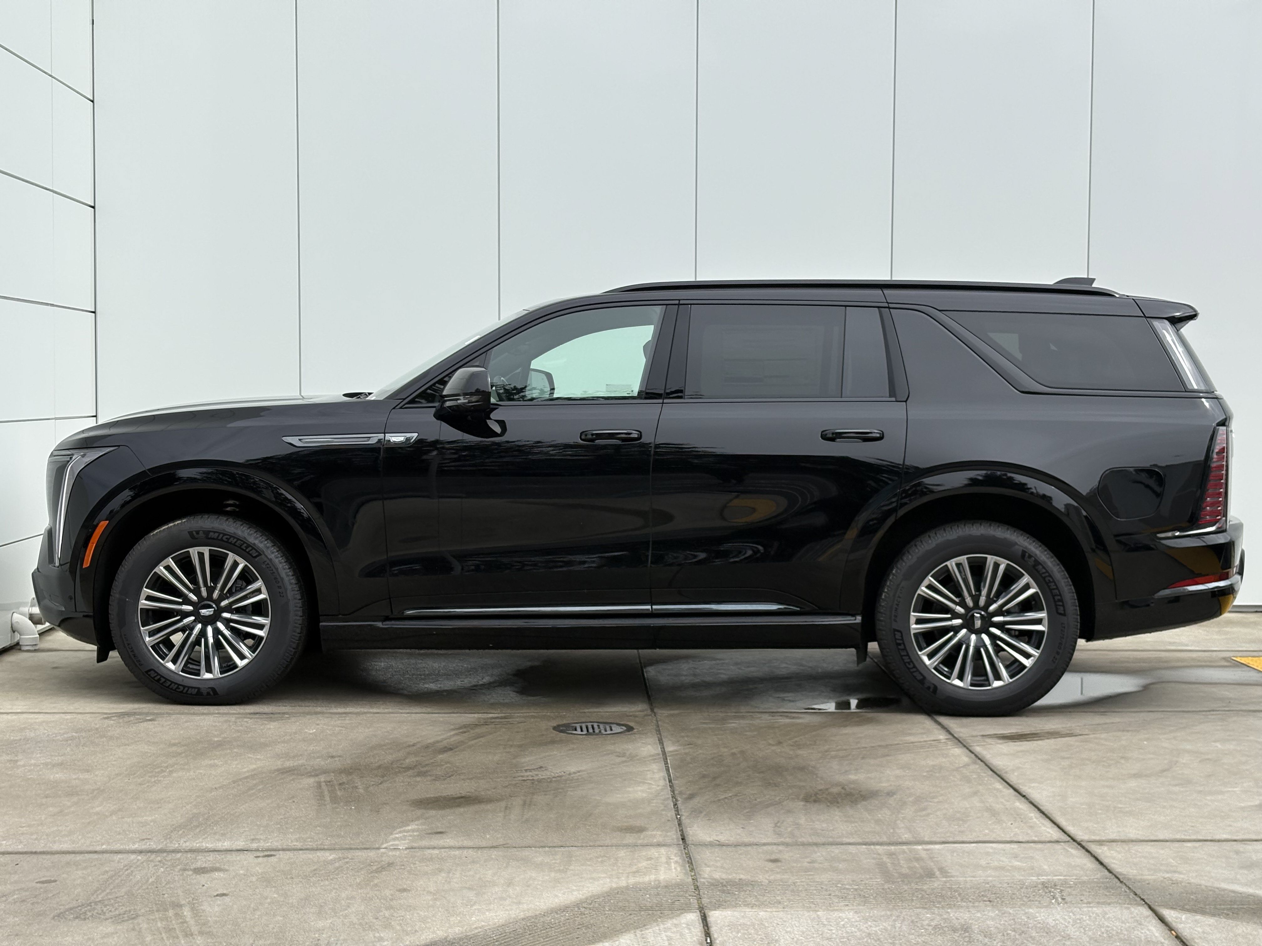 New 2026 Cadillac Escalade IQL Sport 1 AWD/4WD image 4