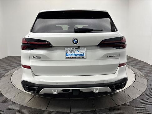 New 2026 BMW X5 xDrive40i w/ M Sport Package AWD/4WD image 15
