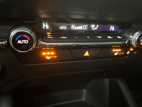 Used 2024 MAZDA MAZDA3 s w/ Appearance Package image 35