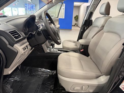 Used 2016 Subaru Forester 2.5i Limited w/ Popular Package #2 AWD/4WD image 16