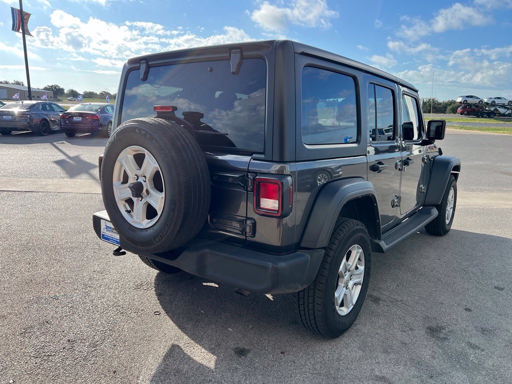 Used 2022 Jeep Wrangler Unlimited Sport AWD/4WD image 6