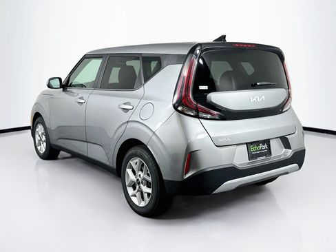Used 2024 Kia Soul LX w/ Option Group 015 FWD image 5