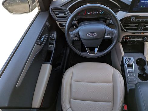Used 2020 Ford Escape SEL image 15