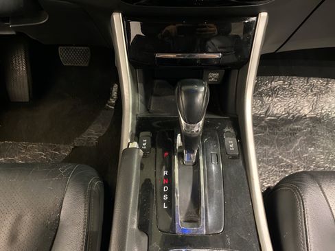 Used 2017 Honda Accord EX-L image 14