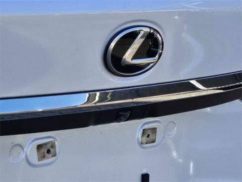 Used 2022 Lexus ES 350 w/ Premium Package image 10