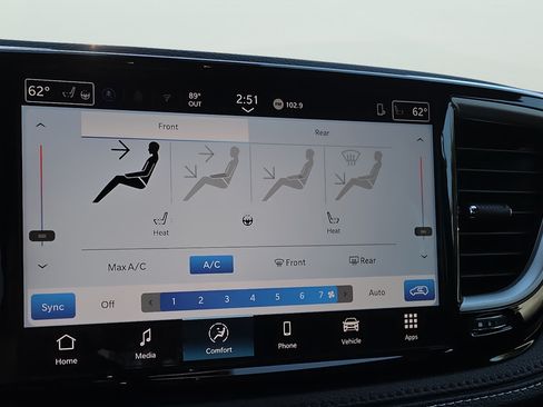 New 2027 Chrysler Pacifica Select FWD image 23