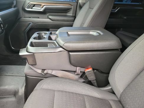 Used 2024 Chevrolet Silverado 2500 LT AWD/4WD image 24