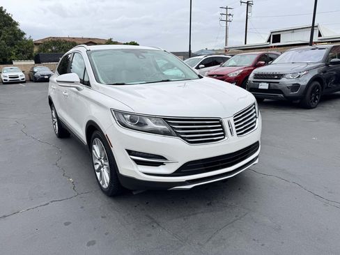 Used 2017 Lincoln MKC Reserve w/ Lincoln MKC Climate Package FWD image 9