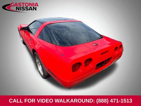 Used 1995 Chevrolet Corvette Coupe RWD image 5