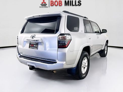Used 2021 Toyota 4Runner SR5 Premium w/ Moonroof Package RWD image 7