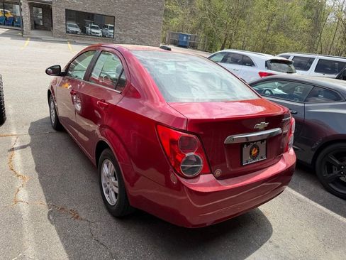 Used 2015 Chevrolet Sonic LT image 6