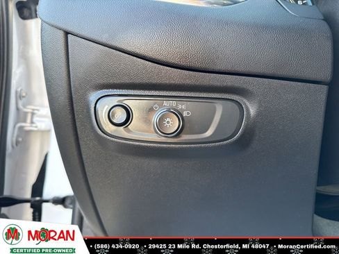 Used 2023 Chevrolet Equinox LS image 15