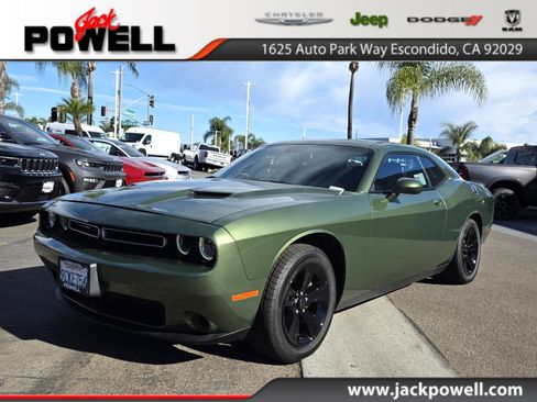 Certified 2022 Dodge Challenger SXT image 1