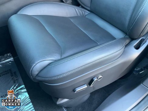 Used 2023 Tesla Model X image 17