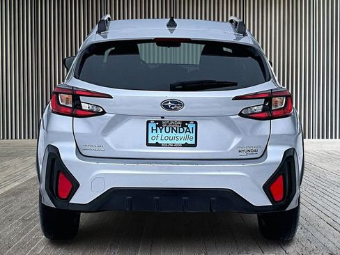 Used 2024 Subaru Crosstrek 2.0i Premium image 5