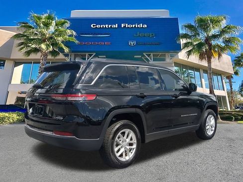 Used 2025 Jeep Grand Cherokee Laredo X w/ Trailer Tow Package RWD image 5
