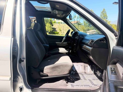 Used 2003 Nissan Pathfinder SE w/ SE Popular Pkg image 26