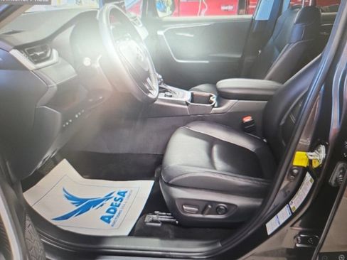 Used 2023 Toyota RAV4 Limited w/ Limited Grade Weather Package AWD/4WD image 8
