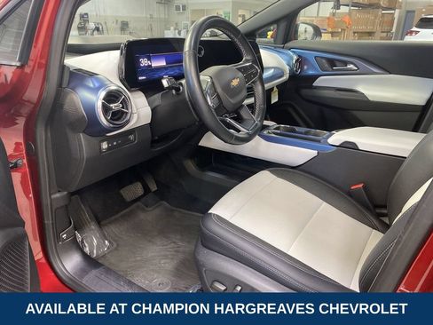 Used 2025 Chevrolet Equinox EV LT w/ Convenience Package II FWD image 13